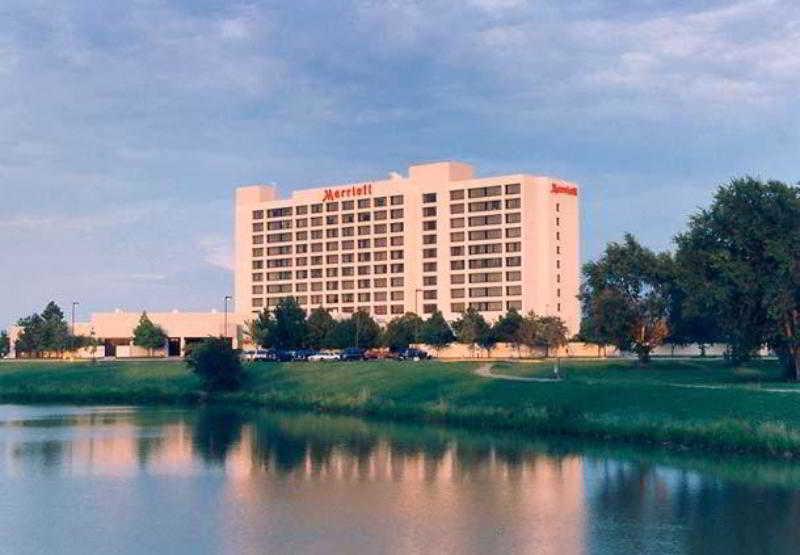 Wichita Marriott Hotel Exterior photo