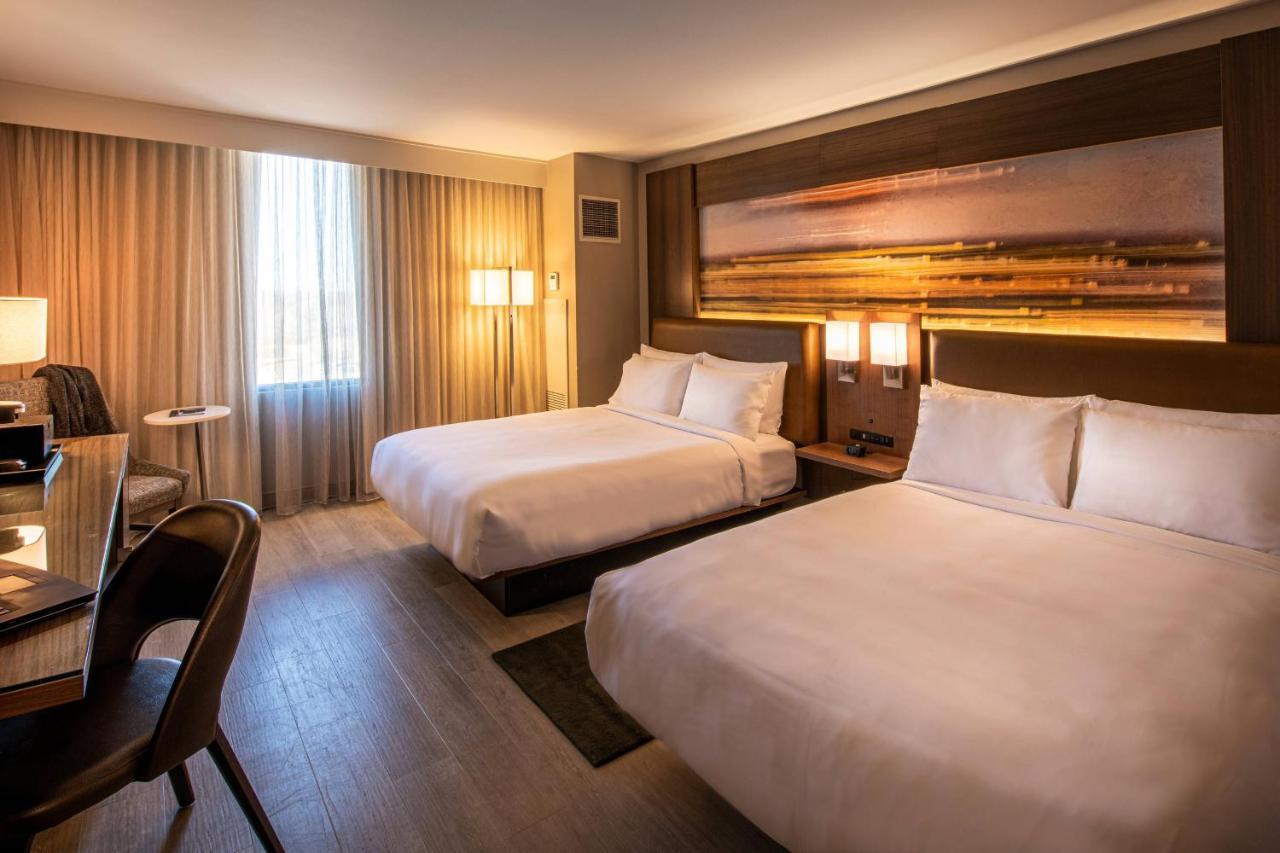 Wichita Marriott Hotel Exterior photo